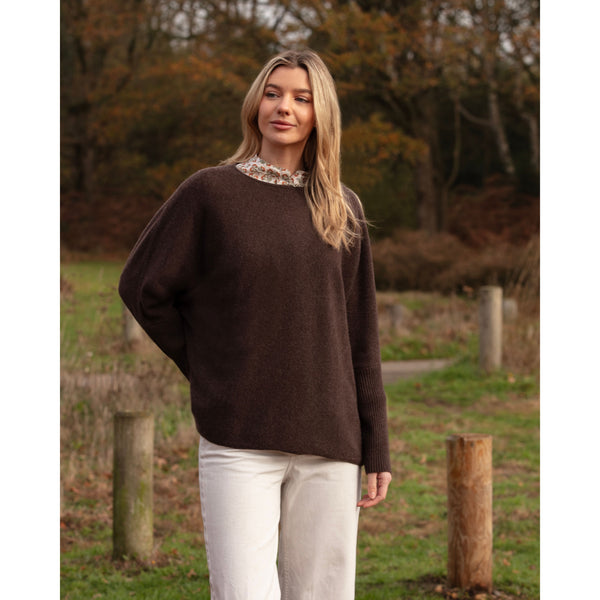 The Badminton Crew Neck with Rib Cuffs - Kitted in Cashmere