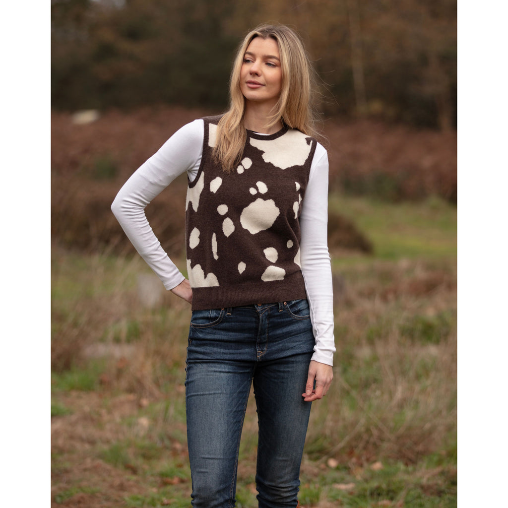 Cowhide Sleeveless Intarsia Crew Neck Cashmere Merino - Kitted in Cashmere