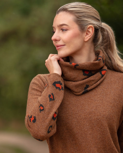 Pure Cashmere Leopard Intarsia snood